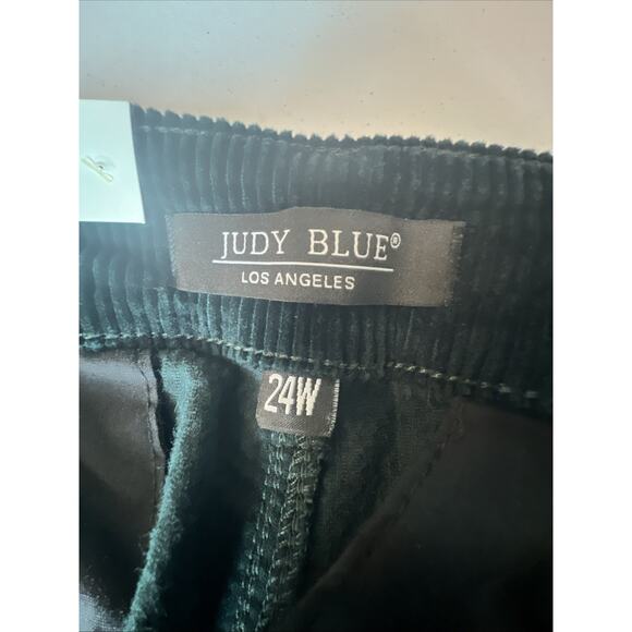 Judy Blue 24 W Emerald Green slimming Corduroy Wide Leg High Waist Pants 24W NWT - Picture 14 of 16